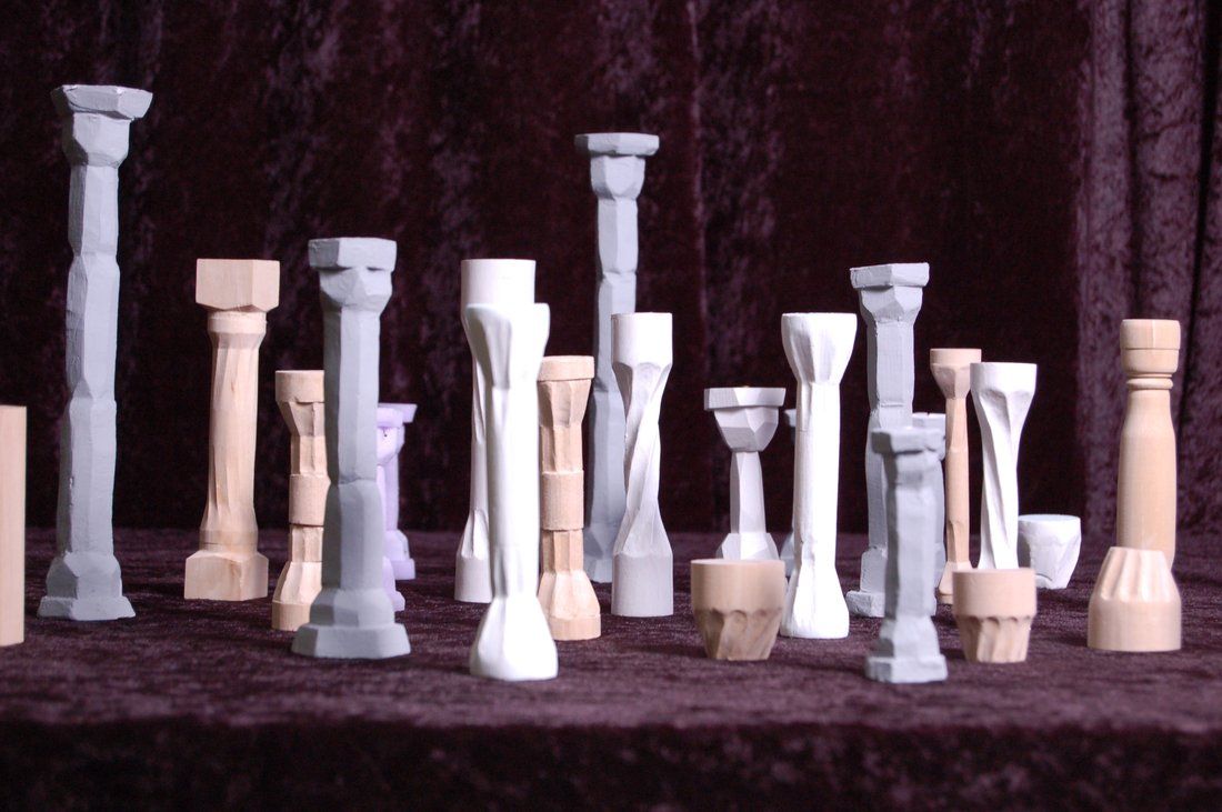 Reconstrucción de las columnas de basalto de la Iglesia de la Colònia Güell