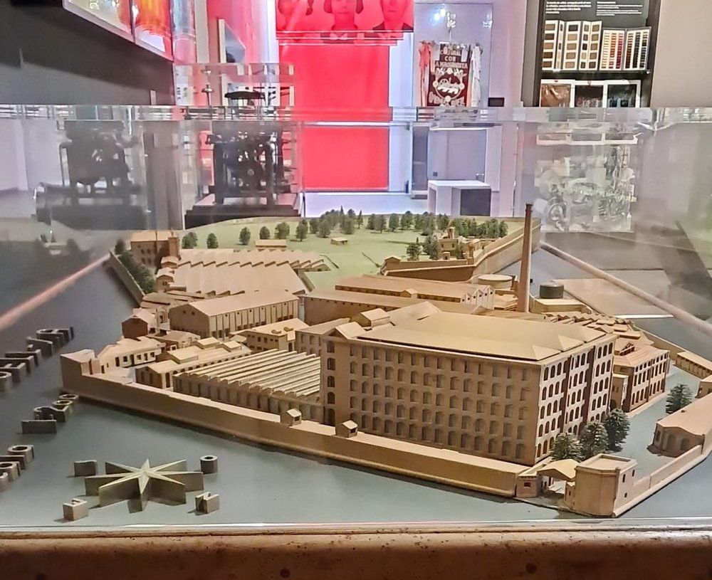 Maqueta del recinto fabril de la Colònia Güell