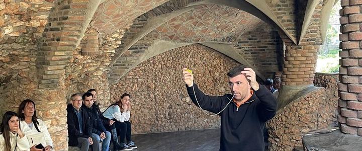 Visita guiada por la Cripta Gaudí y la Colònia Güell
